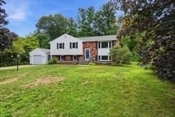 Casa Unifamiliar de 4 habitaciones en 80 Forest St, Bridgewater