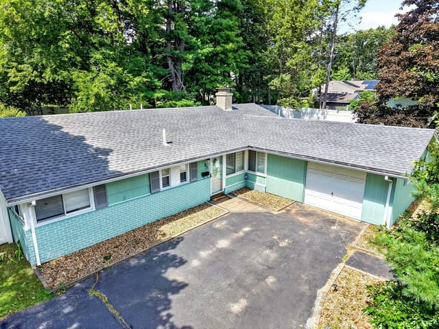 3-bed Single Family at 20 Temi Rd, Framingham