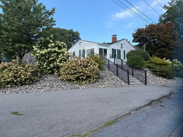 2-bed Single Family at 40 Marshall Rd, Fitchburg