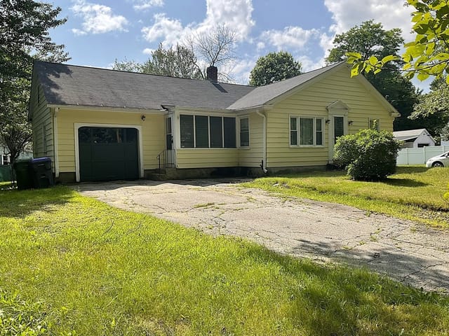 3-bed Single Family at 165 State Rd, Templeton