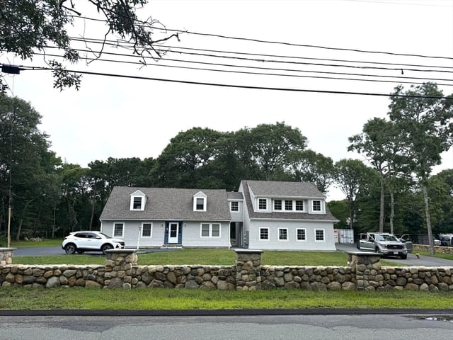 Casa Unifamiliar de 4 quartos em 4 Edgerton Dr, Falmouth