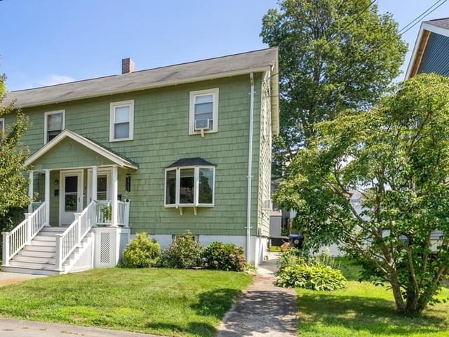 2-bed Condo at 7 Lawrence St # B, Beverly