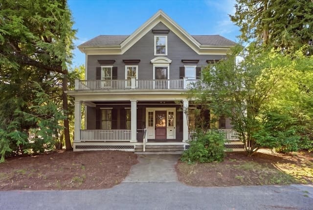 Casa Unifamiliar de 8 habitaciones en 40 Columbus St, Newton