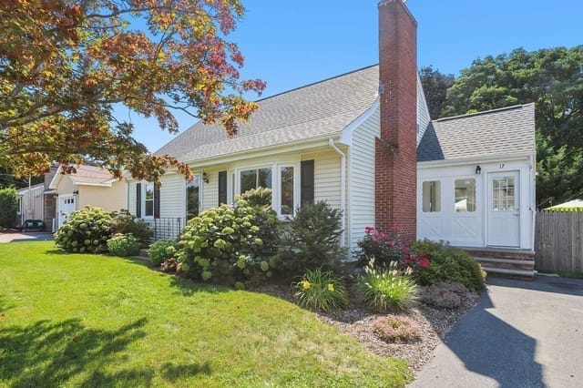 Casa Unifamiliar de 3 quartos em 17 Jean Dr, Seekonk