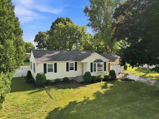 Casa Unifamiliar de 3 quartos em 13 Craigwood Ter, Wilbraham