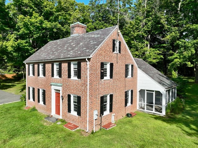 Casa Unifamiliar de 3 habitaciones en 661 Bernardston Rd, Greenfield