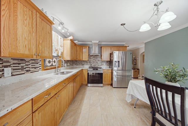 3-bed Single Family at 120 Leroy Ave, Lawrence