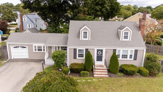Casa Unifamiliar de 3 quartos em 52 Chisholm Rd, Weymouth