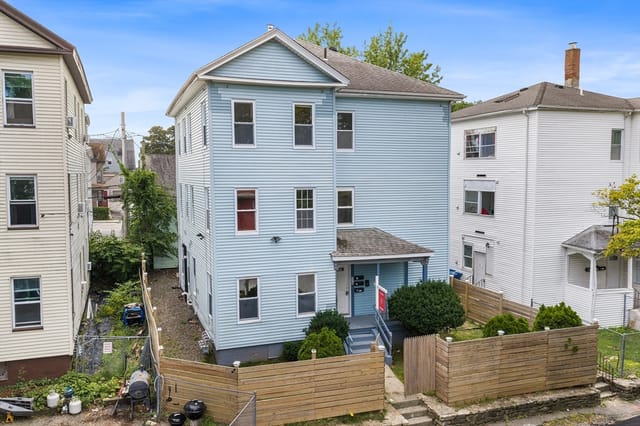 Multifamiliar de 9 habitaciones en 5 Freeland Ter, Worcester