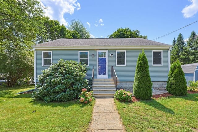 2-bed Single Family at 82 Norfolk St, Walpole
