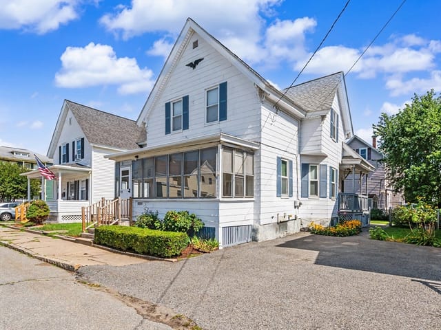 Casa Unifamiliar de 3 habitaciones en 133 Crawford St, Lowell