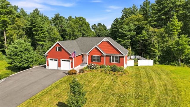 2-bed Single Family at 59 Waterford Cir, Dighton