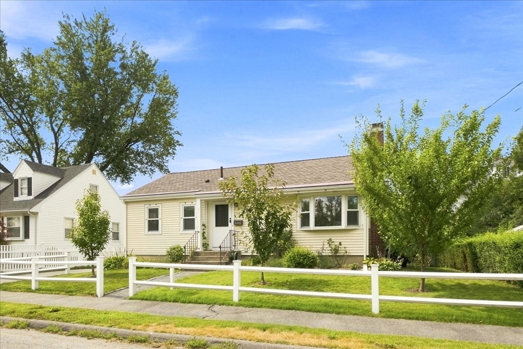 2-bed Single Family at 54 Mountain Avenue, Norwood