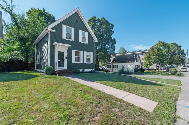 3-bed Single Family at 107 E. Water Street, Rockland