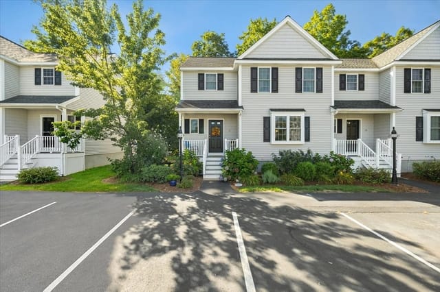 Condominio de 2 habitaciones en 11 Cassidy Place # 11, Bridgewater