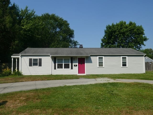 5-bed Single Family at 62 Homeland Dr, Whitman