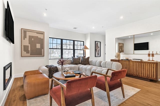 Condominio de 2 habitaciones en 20 Audubon Way # 309, Canton