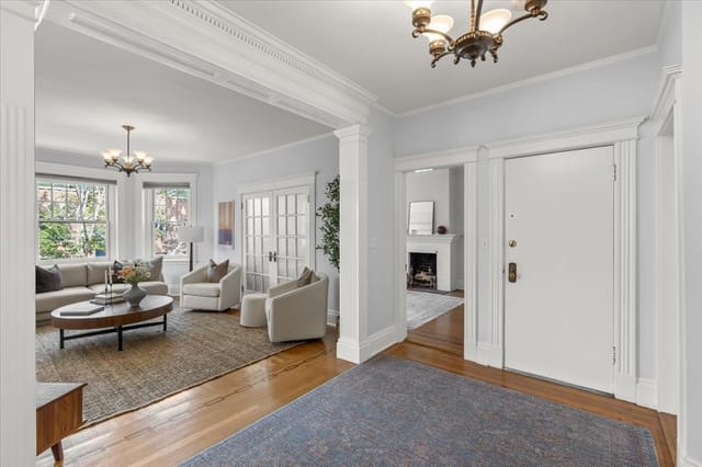 3-bed Condo at 47 Alton Pl # 3, Brookline