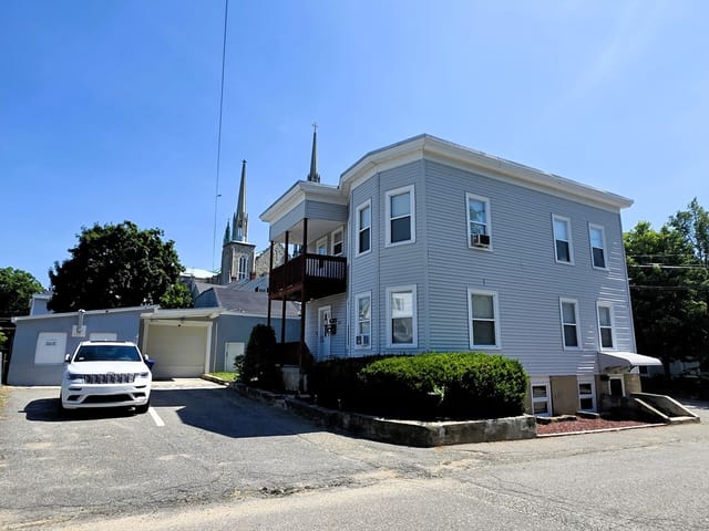 6-bed Multi-Family at 26 Jerome Pl, Leominster