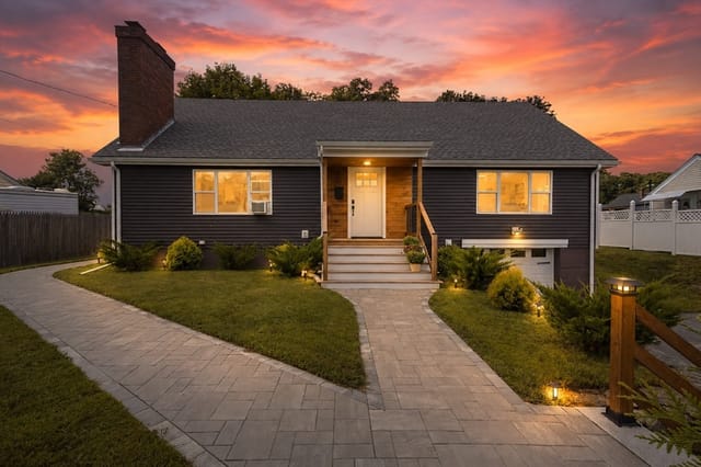 Casa Unifamiliar de 4 habitaciones en 59 Racicot Ave, Webster