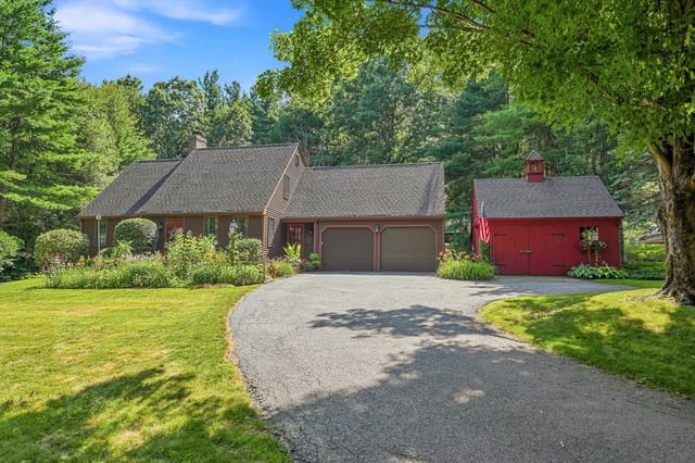 4-bed Single Family at 109 Lee St, West Boylston
