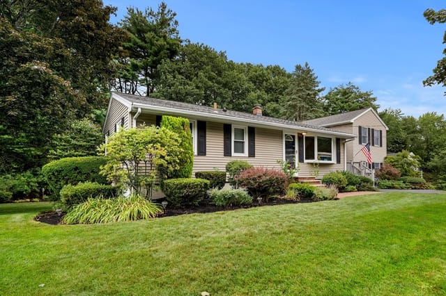 5-bed Single Family at 25 Glen Drive, Peabody
