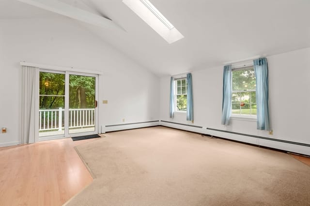 Casa Unifamiliar de 2 quartos em 12 Winifred Ave, Worcester