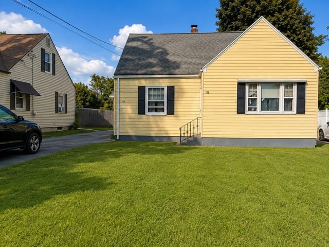3-bed Single Family at 711 Newbury St, Springfield
