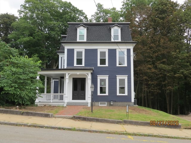 6-bed Single Family at 51 Grove Avenue, Leominster