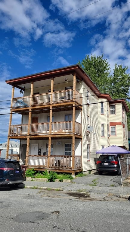 12-bed Multi-Family at 82-84 Willie Street, Lowell