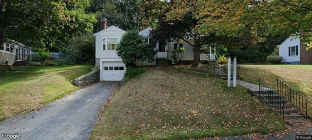 Casa Unifamiliar de 3 quartos em 43 Zenith Dr, Worcester