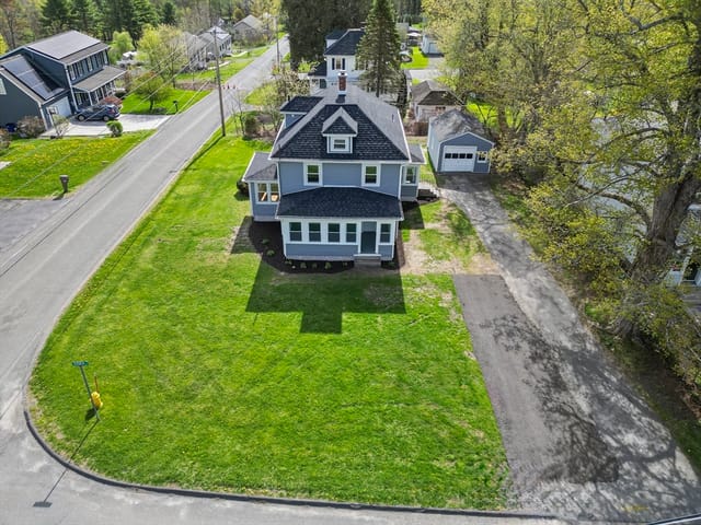 3-bed Single Family at 100 Essex St, Pittsfield