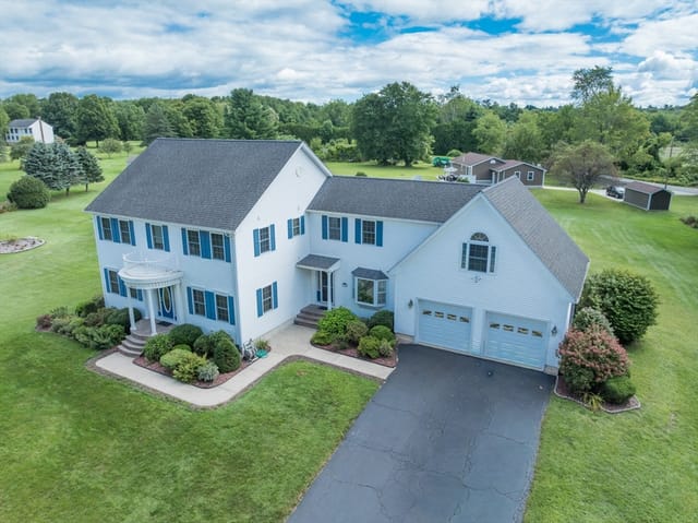 4-bed Single Family at 671 South Washington Street, Belchertown