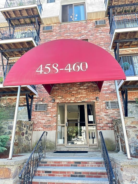 Condomínio de 1 quartos em 458-460 Eastern Ave # 14, Lynn