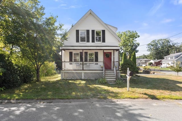 3-bed Single Family at 160 Rock St, Whitman