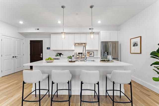 2-bed Condo at 272 Lincoln St # 301, Marlborough