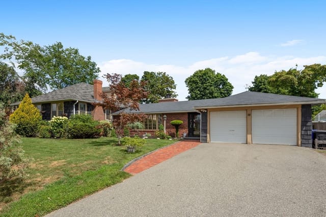 Casa Unifamiliar de 5 habitaciones en 92 Narragansett Rd, Quincy