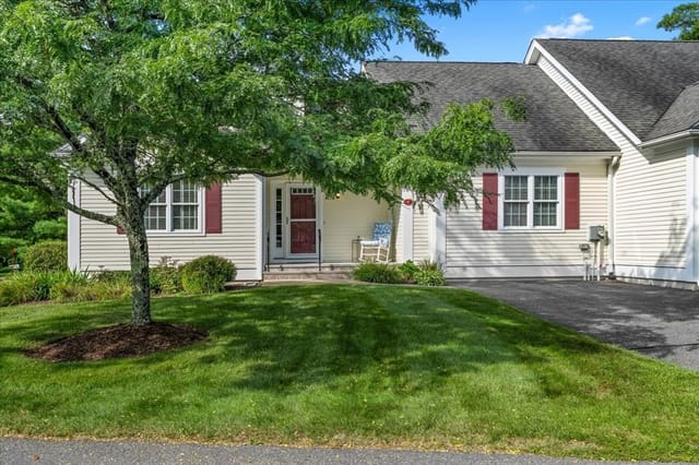 2-bed Condo at 6 Lebaron Blvd # 6, Lakeville