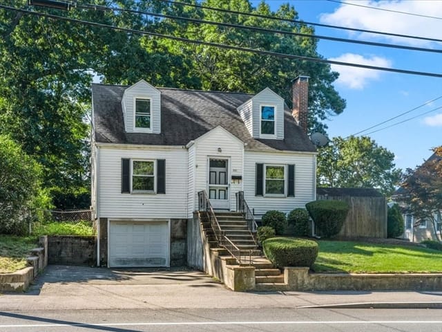 Casa Unifamiliar de 4 quartos em 351 Pearl St, Braintree
