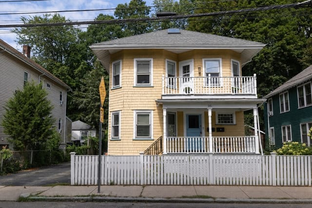 3-bed Condo at 581 South Street # 2, Boston