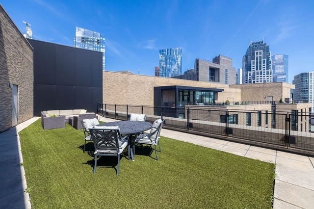 Condominio de 2 habitaciones en 580 Washington St, Boston