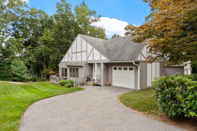 2-bed Condo at 1 Victoria Dr # 1, Auburn
