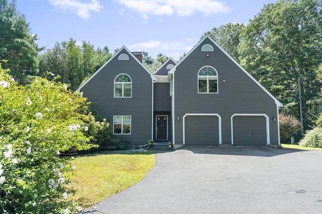 3-bed Single Family at 39 Stuart Rd, Rochester