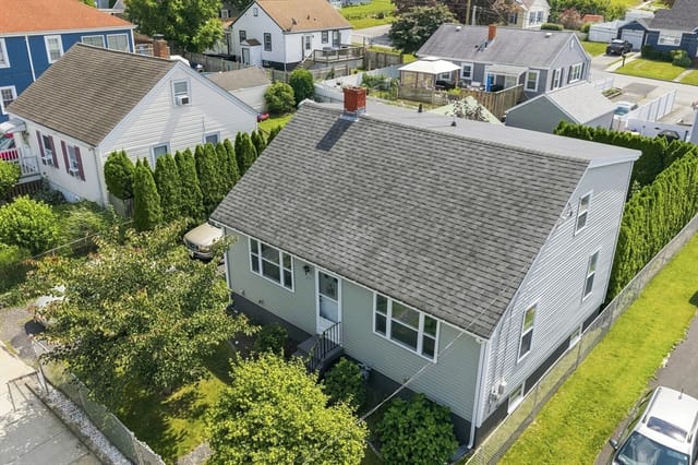 4-bed Single Family at 577 Pokross St, Fall River