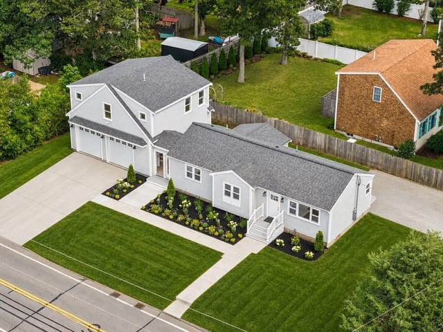 4-bed Single Family at 80 Seacoast Shores Blvd, Falmouth