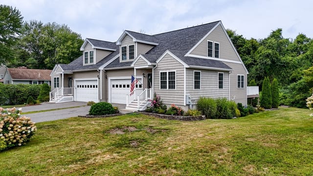 3-bed Condo at 15 Whitney St # 15, Haverhill