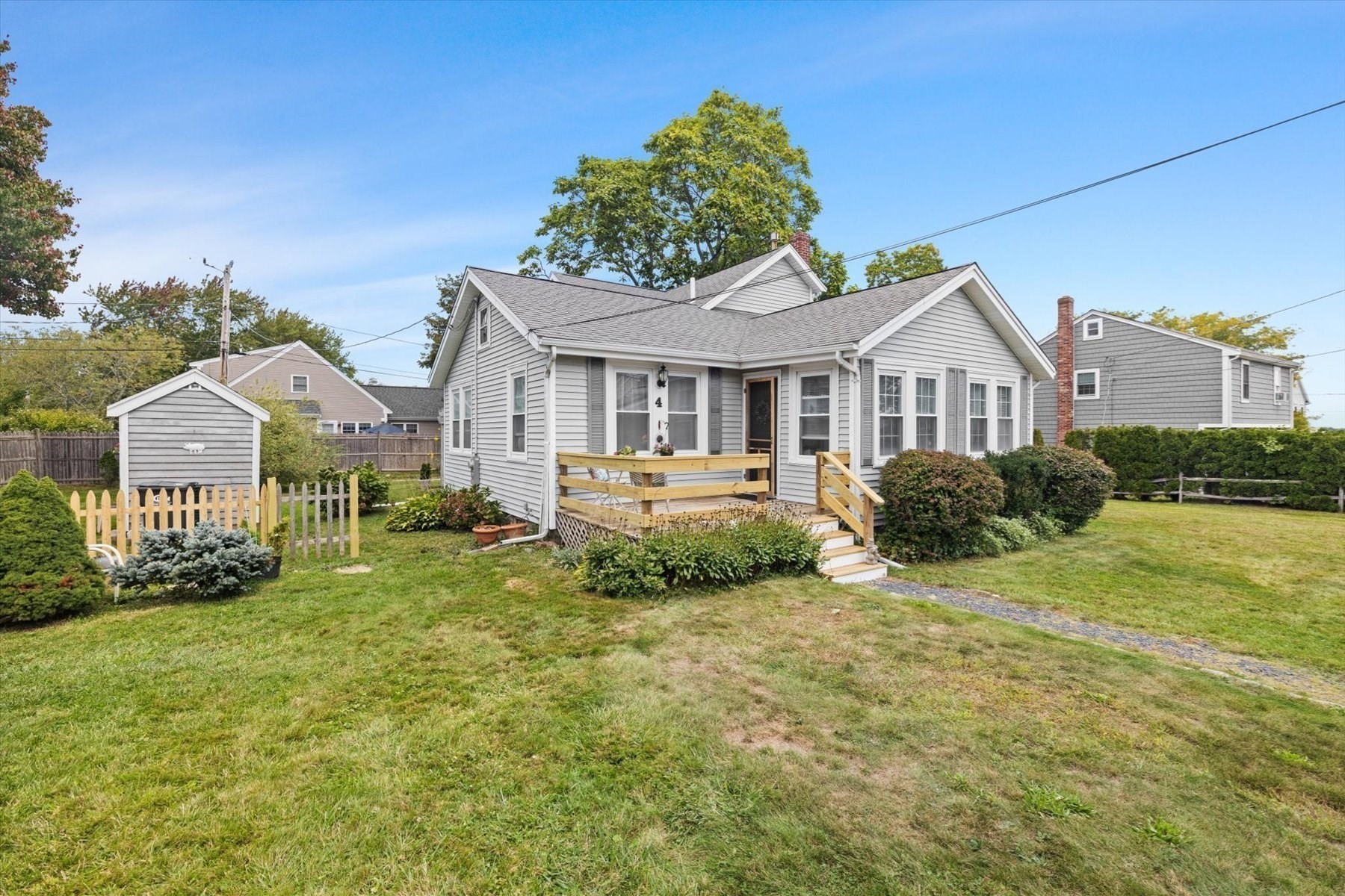 3-bed Single Family at 4 Wharf Ln, Kingston
