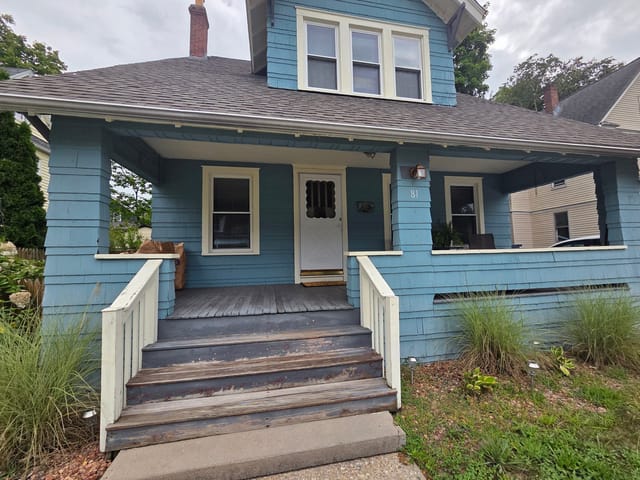 4-bed Single Family at 81 Lyndale St, Springfield