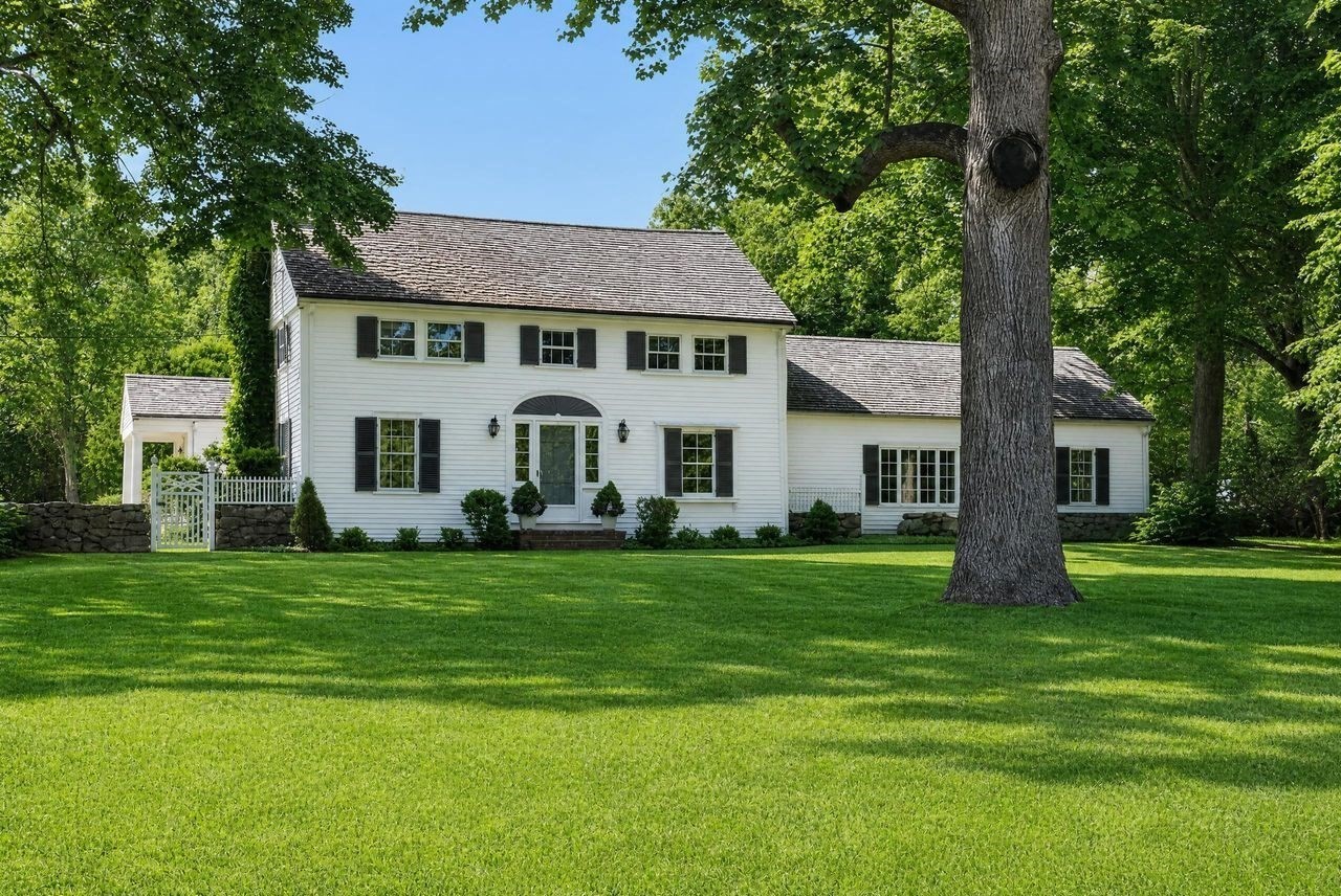 Casa Unifamiliar de 4 quartos em 378 River Street, Norwell