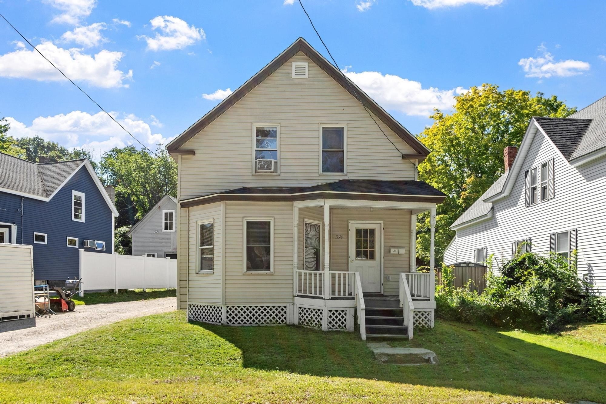 Casa Unifamiliar de 4 quartos em 374 Front Street, Winchendon